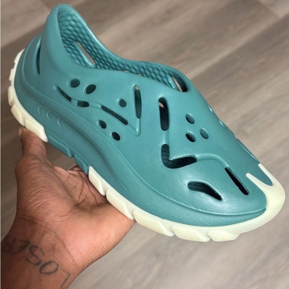 Sia collective: squadron blue Men's Teal Slip-On Shoes